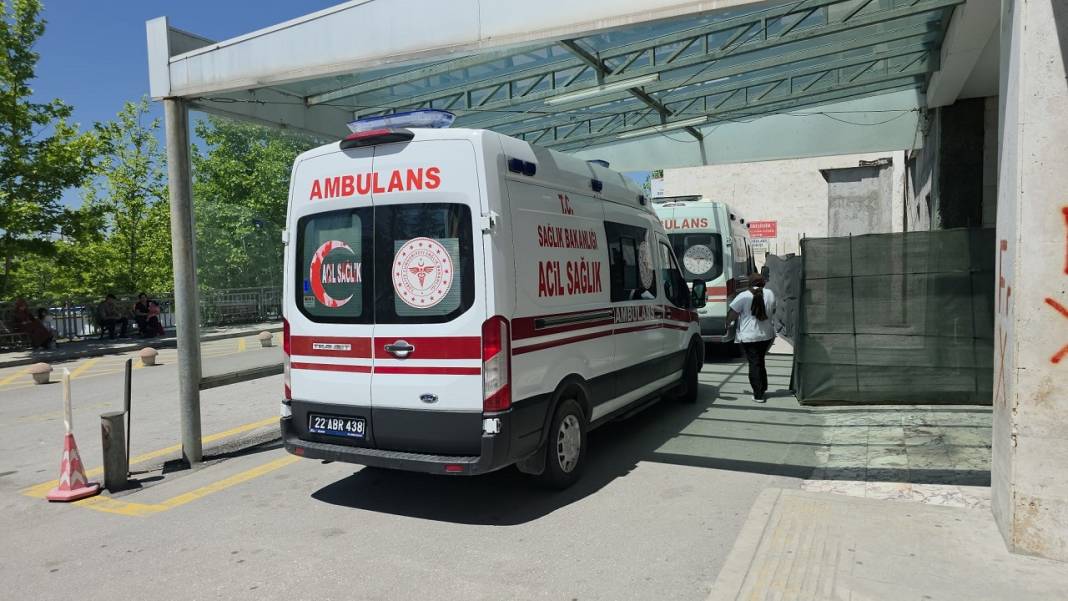 Parkta oynayan kızını ve eski eşini vurdu: 1 ölü, 1 yaralı 1